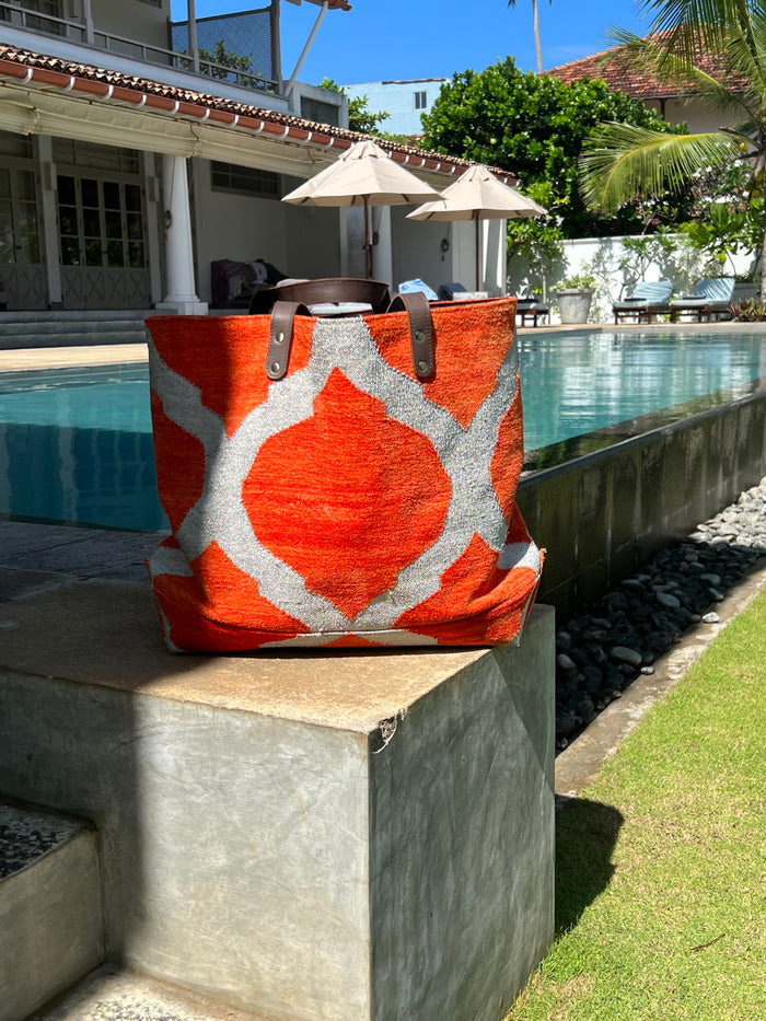 The Jali Dhurrie Tote image 0