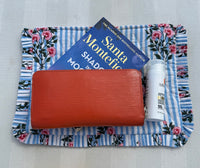 Frilled Summer Pouch