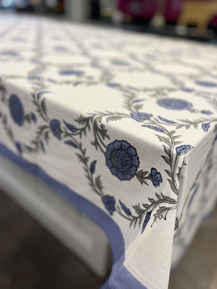 The Jali Leaf Tablecloth image 0