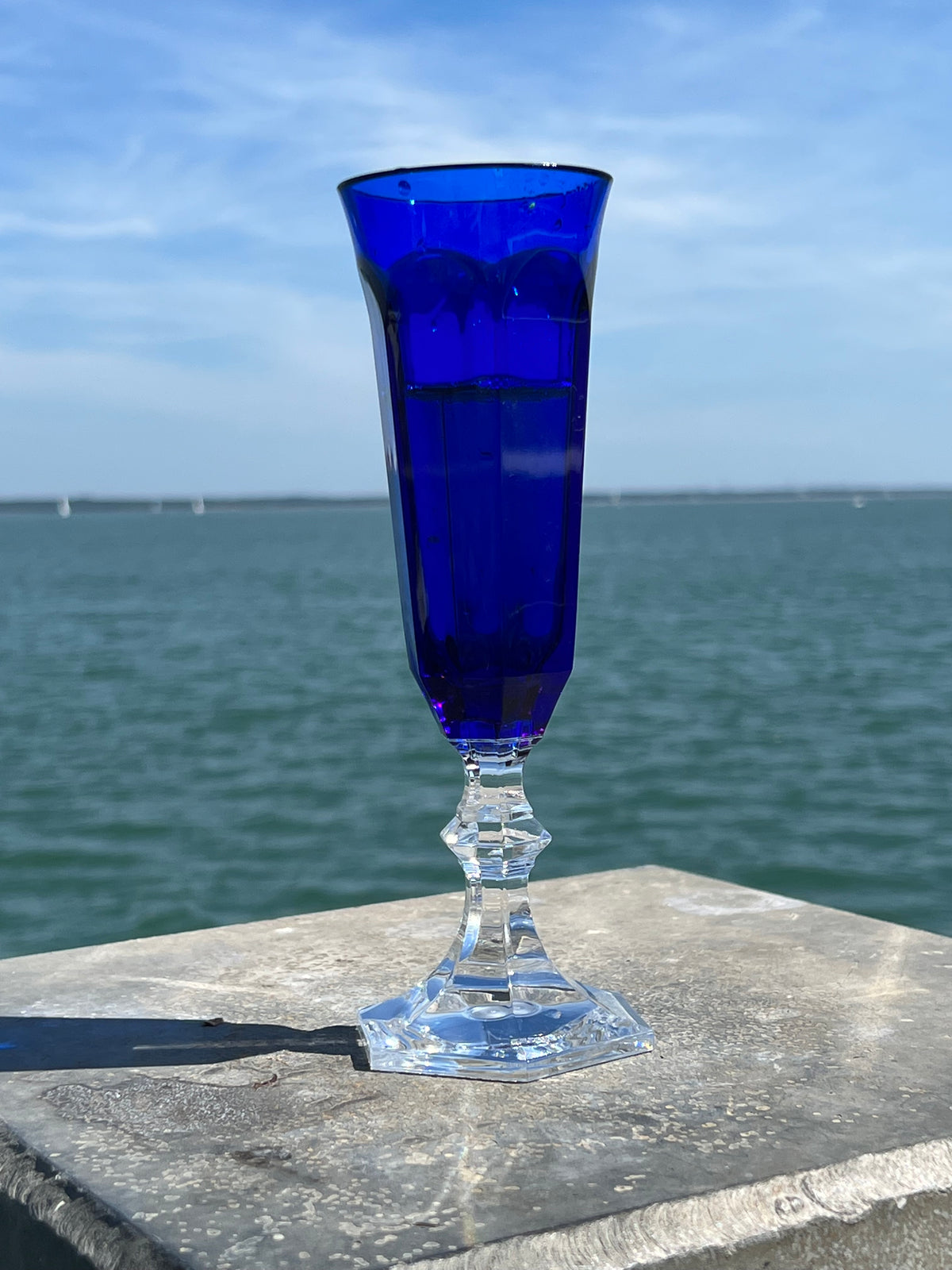 Wine Glasses & Flutes